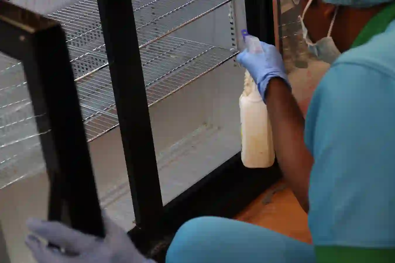 خدمات تنظيف المكاتب في الكويت - Deep Clean