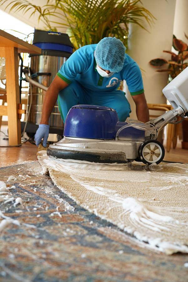 تنظيف الأثاث