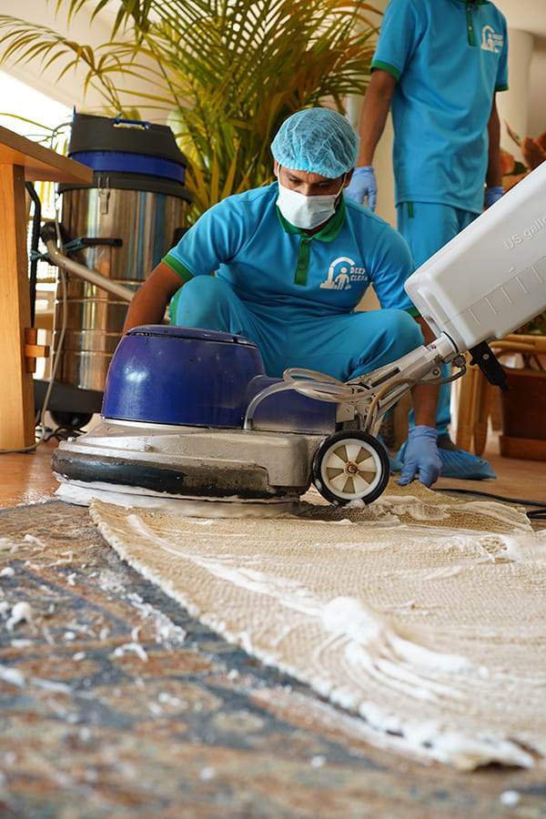 تنظيف الأرضيات